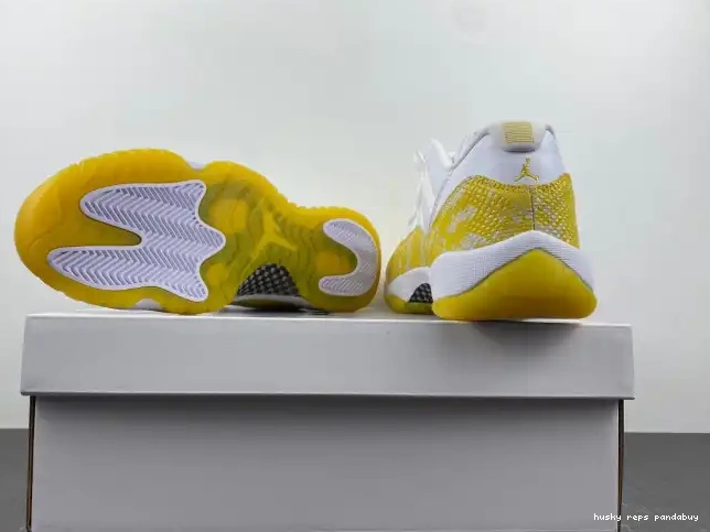 Rep Husky Yellow Air Low WMNS Jordan 11 Snakeskin AH7860-107 0602